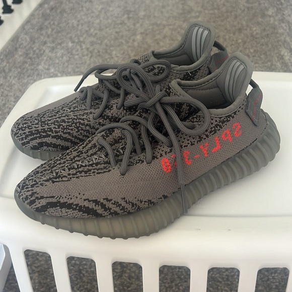 Yeezy Boost 350 V2 'Beluga' - Picture 2 of 7